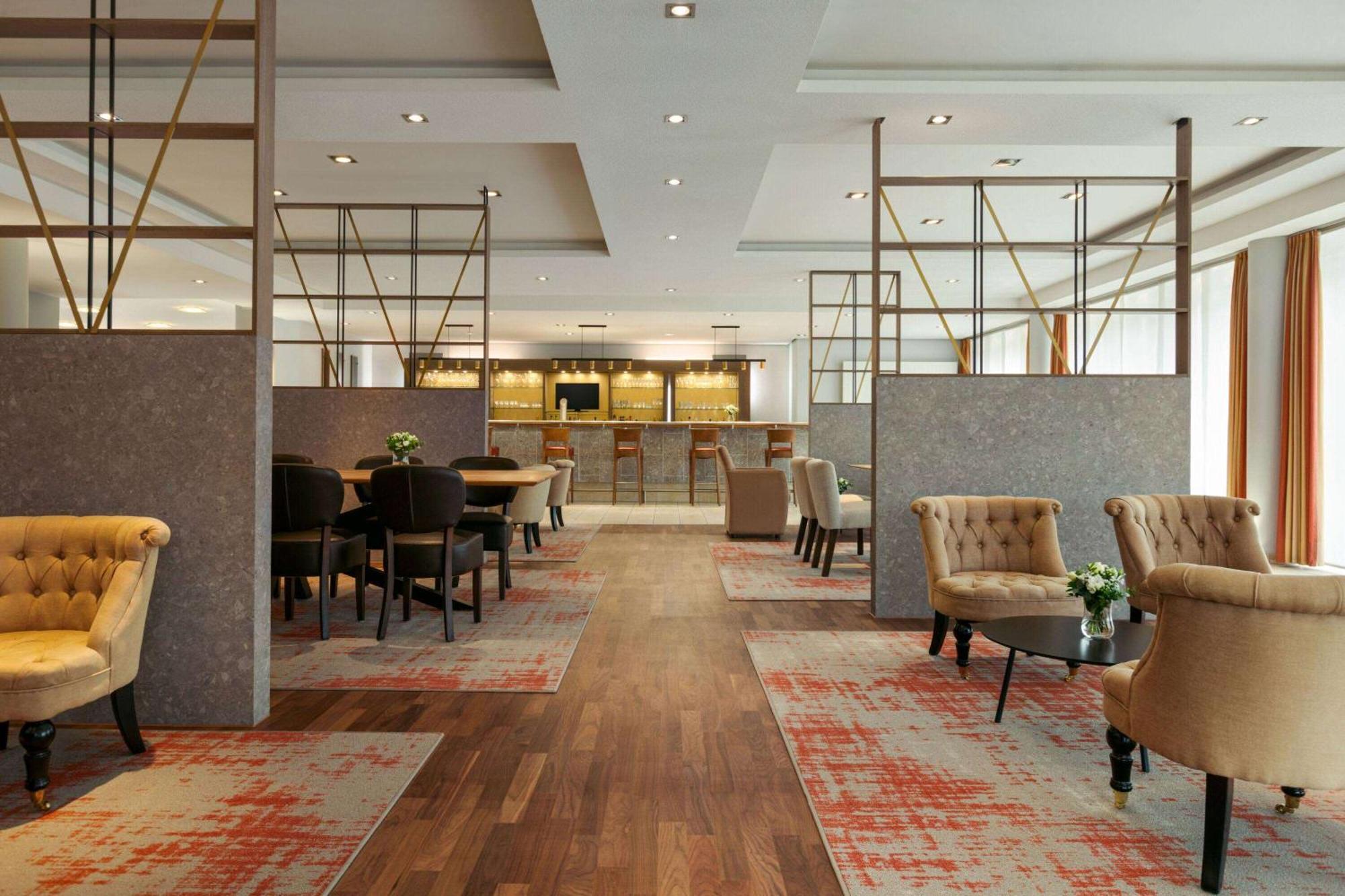 Hotel Ramada By Wyndham Duesseldorf Ratingen Exterior foto